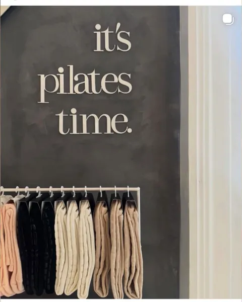 Studioklant met eigen merch van PilatesGoods, foto 3